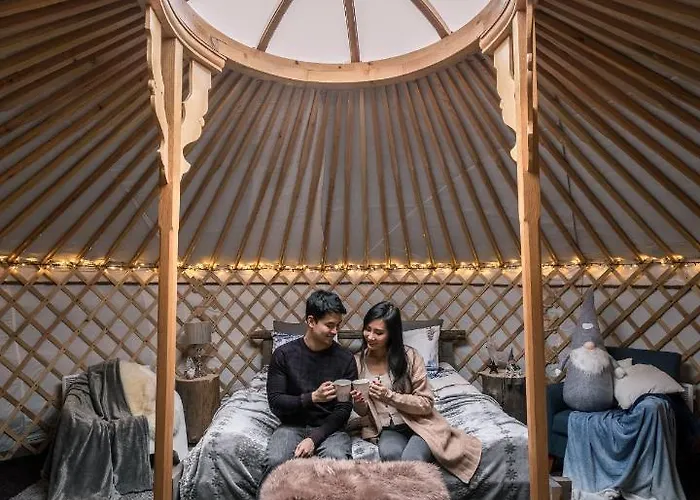 Yurt District Роскошный шатер Рованиеми