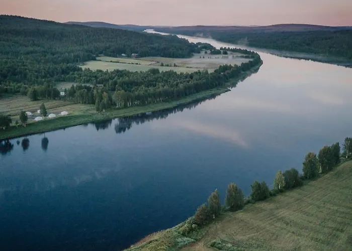 Yurt District Luxussátor Rovaniemi