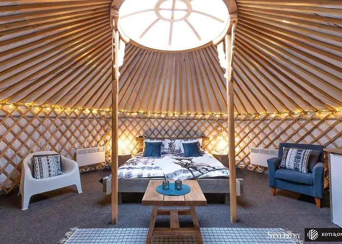 Luxe tent Yurt District
